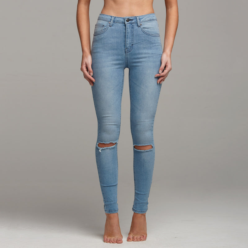 GIGI RIPPED BLUE JEANS - CT055